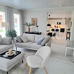 Alicia, Oma 85 M2 Talo, Ilmastointi Villa